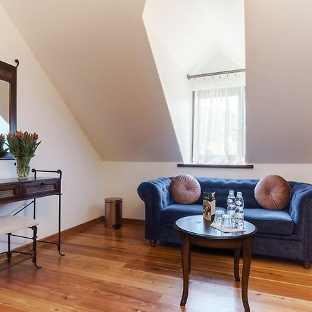 Apartamenty W Dworku Cheval Cracovia Esterno foto