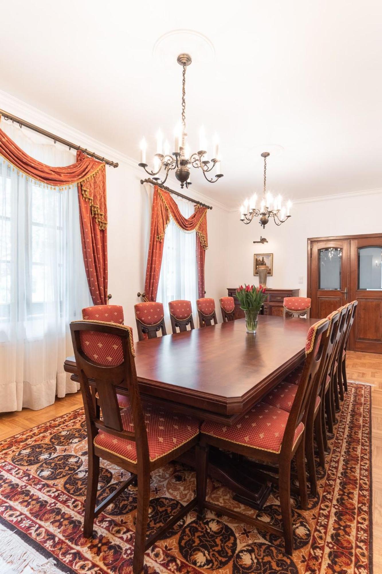 Apartamenty W Dworku Cheval Cracovia Esterno foto