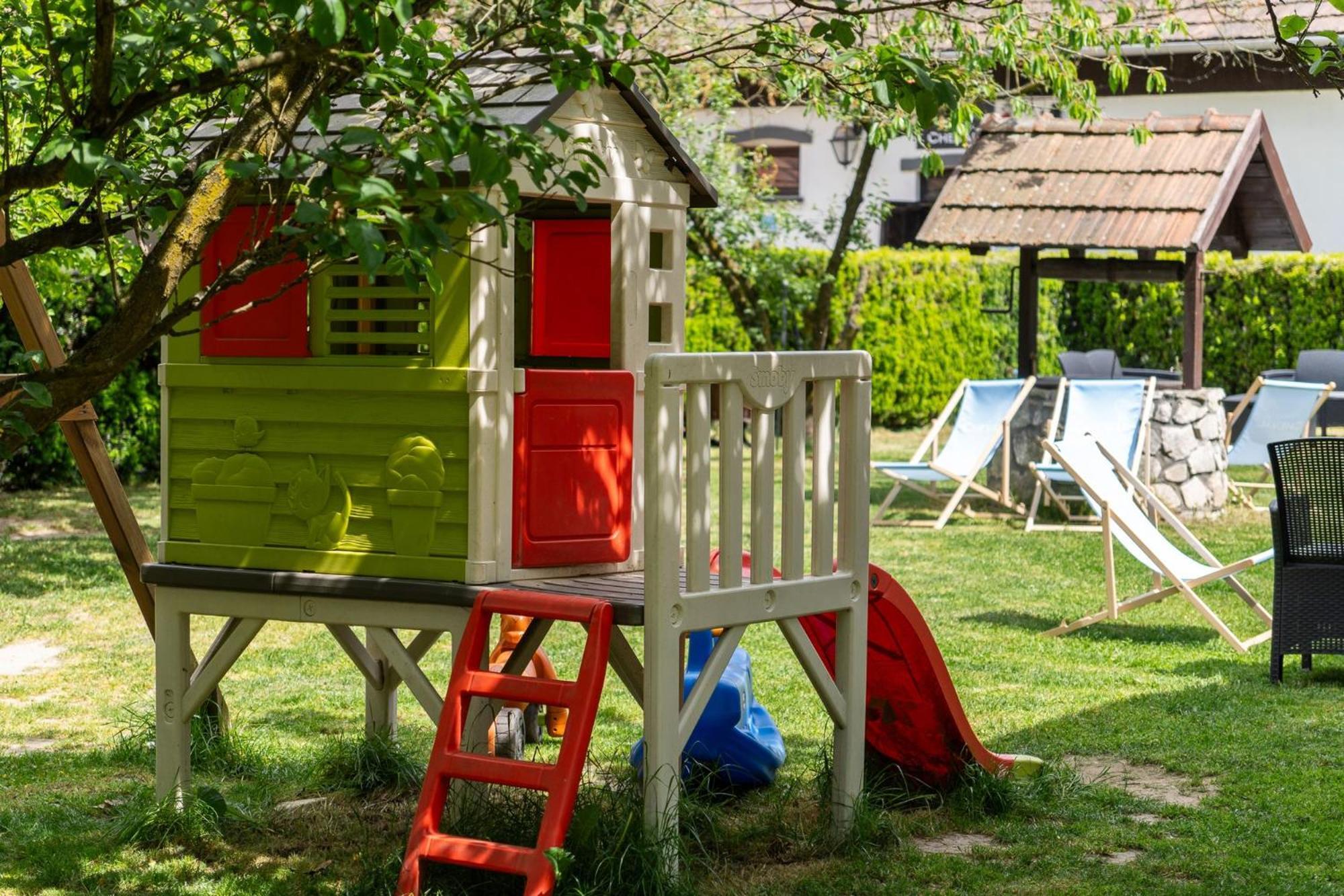 Apartamenty W Dworku Cheval Cracovia Esterno foto